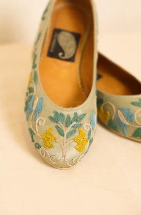 Shoe